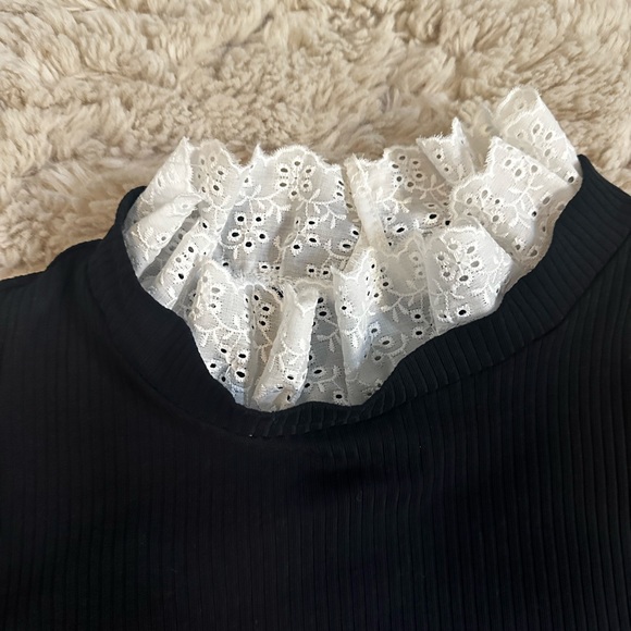 Black and white long sleeve top from SHEIN curve brand new never worn. - Picture 4 of 5